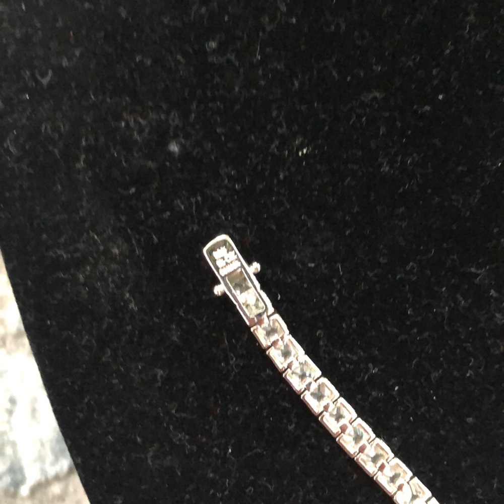 EUC 925 Rhinestone Tennis Bracelet - Picture 3 of 4